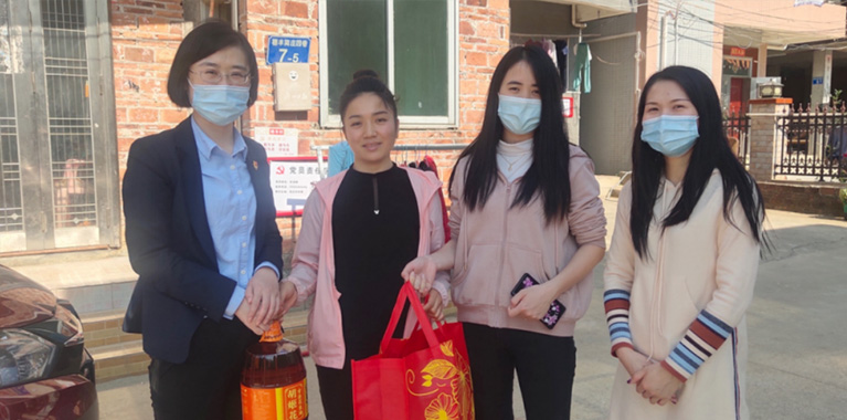 bevictor伟德官网集团开展新春送关怀慰问结对帮扶党员活动